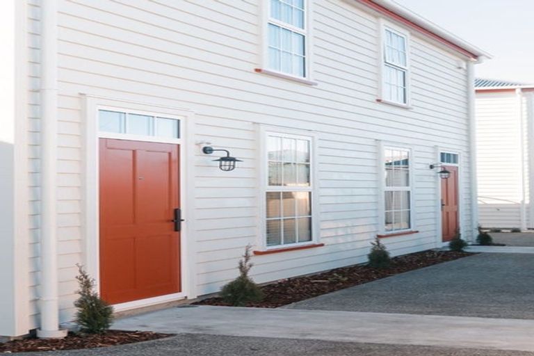 Photo of property in 2/22 Leitch Street, Somerfield, Christchurch, 8024