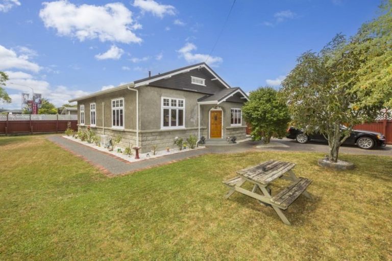 Photo of property in 1 Camp Street, Heretaunga, Upper Hutt, 5018