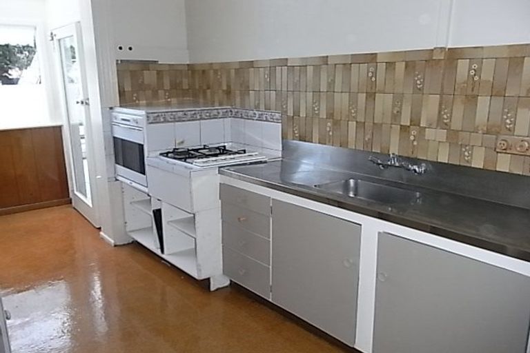 Photo of property in 21 Aramoana Avenue, Devonport, Auckland, 0624