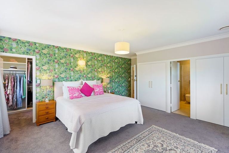Photo of property in 52-56 Winara Avenue, Waikanae, 5036