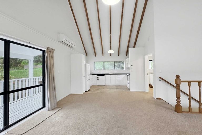 Photo of property in 10a Wingfield Place, Churton Park, Wellington, 6037