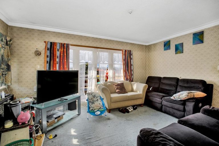 Photo of property in 27 Rosehill Drive, Rosehill, Papakura, 2113