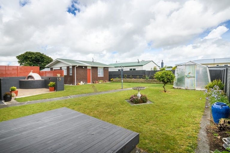 Photo of property in 10 Dewe Avenue, Feilding, 4702