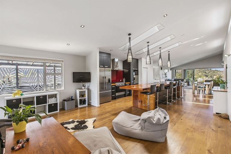 Photo of property in 31 Stillwater Crescent, Stillwater, Silverdale, 0993