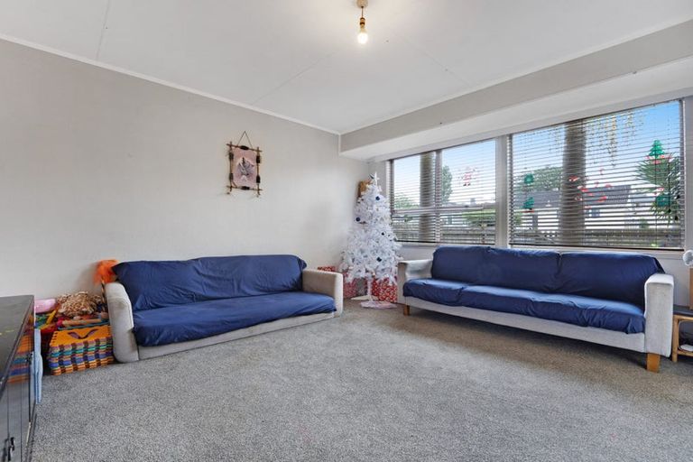 Photo of property in 91 Arimu Road, Papakura, 2110