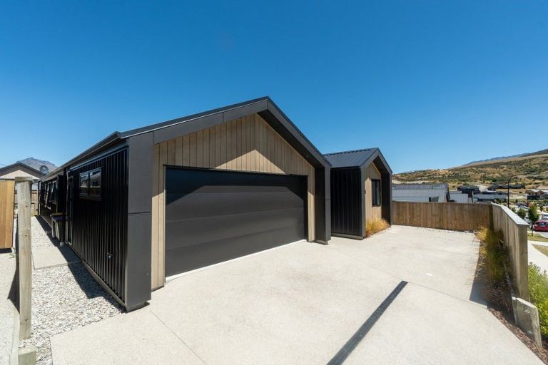 Photo of property in 93 Jack Hanley Drive, Jacks Point, Queenstown, 9371