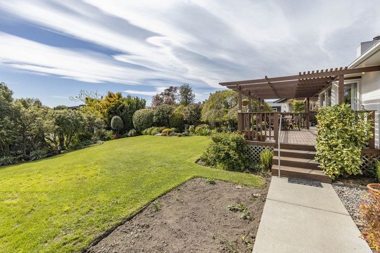 Photo of property in 4b Canberra Place, Redwood, Christchurch, 8051