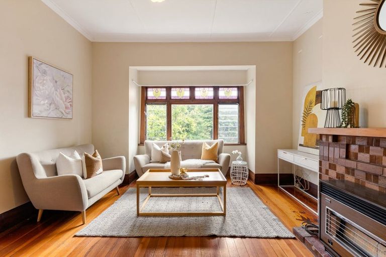 Photo of property in 8 Pembroke Lane, Hamilton Lake, Hamilton, 3204