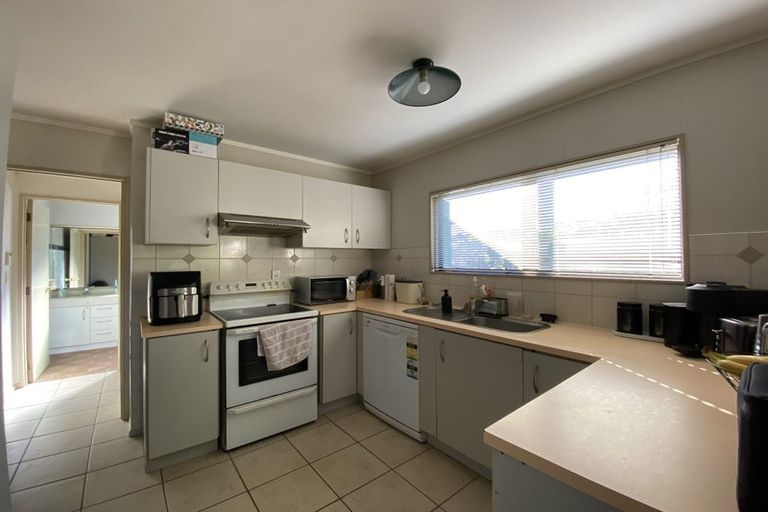 Photo of property in 48 De Quincey Terrace, Highland Park, Auckland, 2010