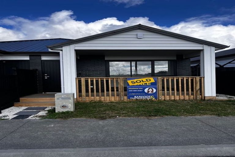 Photo of property in 14 Auranga Drive, Karaka, Papakura, 2113
