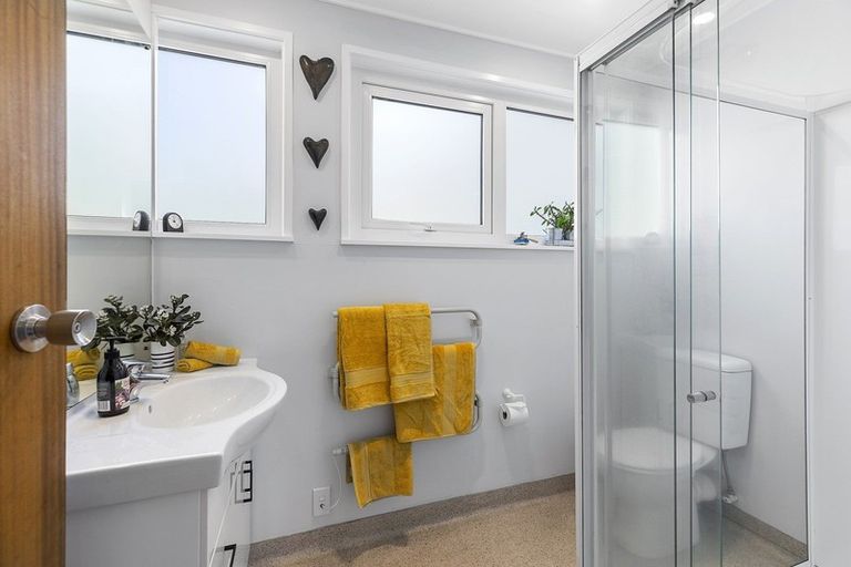 Photo of property in 32 Tavistock Road, Melrose, Wellington, 6023