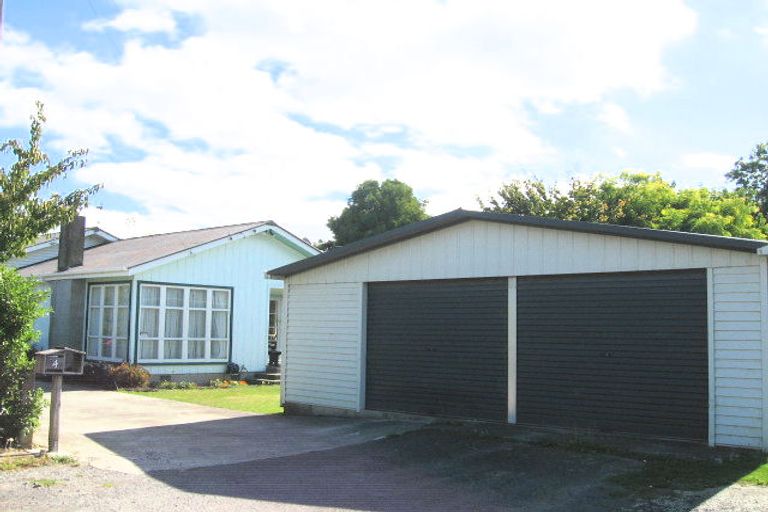 Photo of property in 4 Cole Grove, Wallaceville, Upper Hutt, 5018