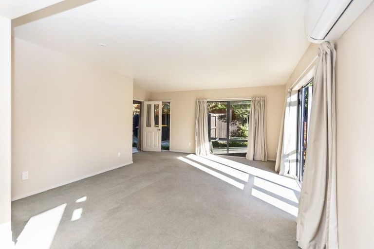 Photo of property in 132a Ilam Road, Ilam, Christchurch, 8041