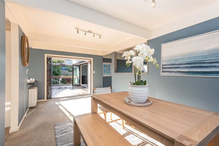 Photo of property in 2/12 Patmos Place, Mount Pleasant, Christchurch, 8081