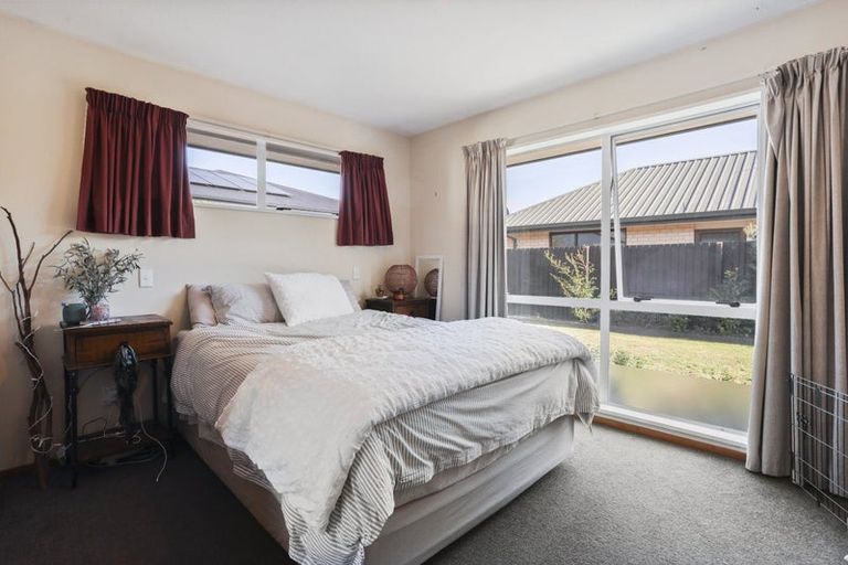 Photo of property in 12b Chardale Street, Avondale, Christchurch, 8061