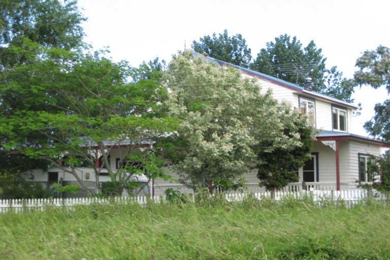 Photo of property in 240 Sutton Road, Drury, 2113