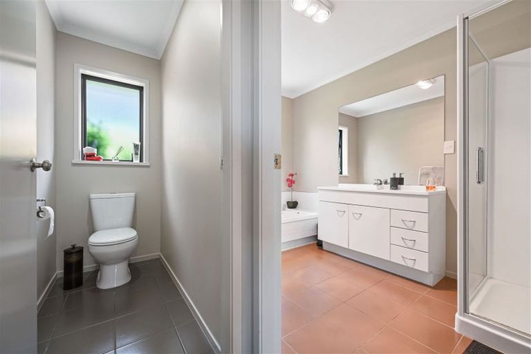 Photo of property in 12 Rosewood Court, Huntington, Hamilton, 3210