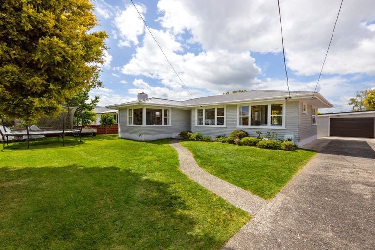 Photo of property in 10 Paulette Place, Queenwood, Hamilton, 3210