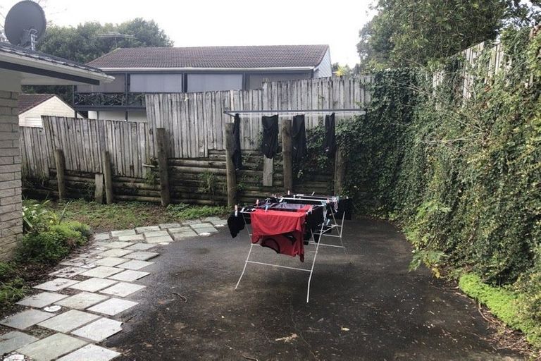 Photo of property in 1/75 Stredwick Drive, Torbay, Auckland, 0630