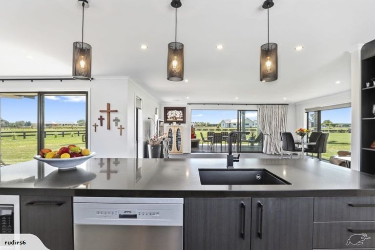 Photo of property in 8 Margot Lane, Matangi, Hamilton, 3283