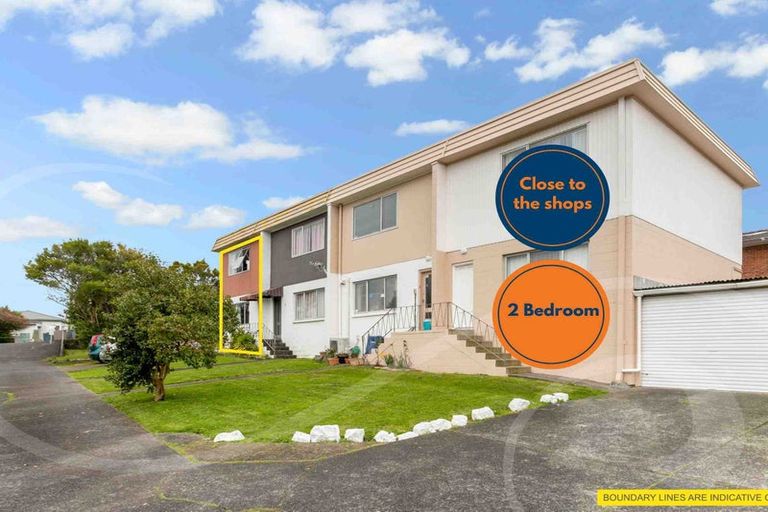 Photo of property in 1/78 West Coast Road, Glen Eden, Auckland, 0602