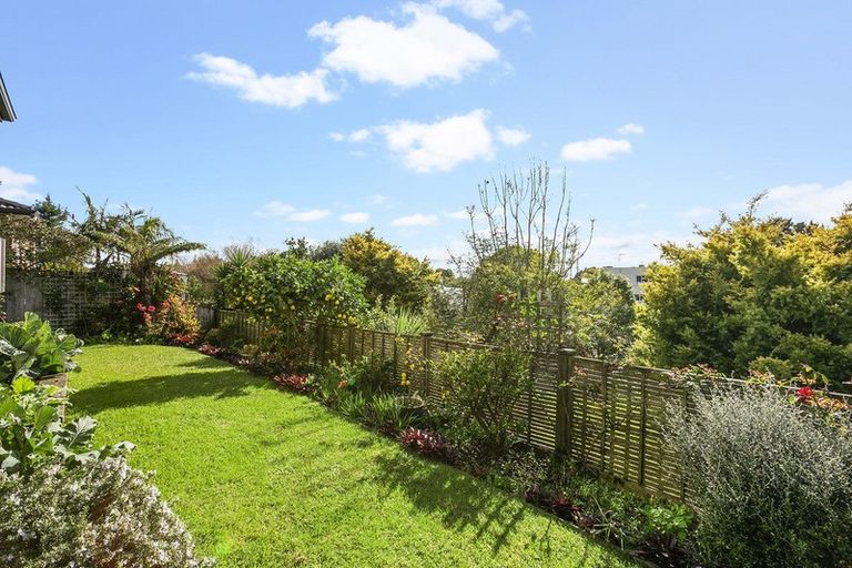 Photo of property in 35 Elan Place, Stanmore Bay, Whangaparaoa, 0932