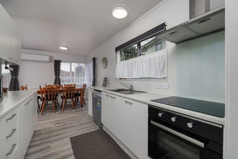 Photo of property in 8 Gill Drive, Kawakawa, 0210