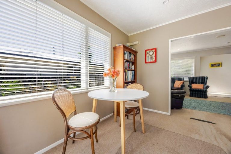 Photo of property in 74 Clarence Cox Crescent, Pirimai, Napier, 4112