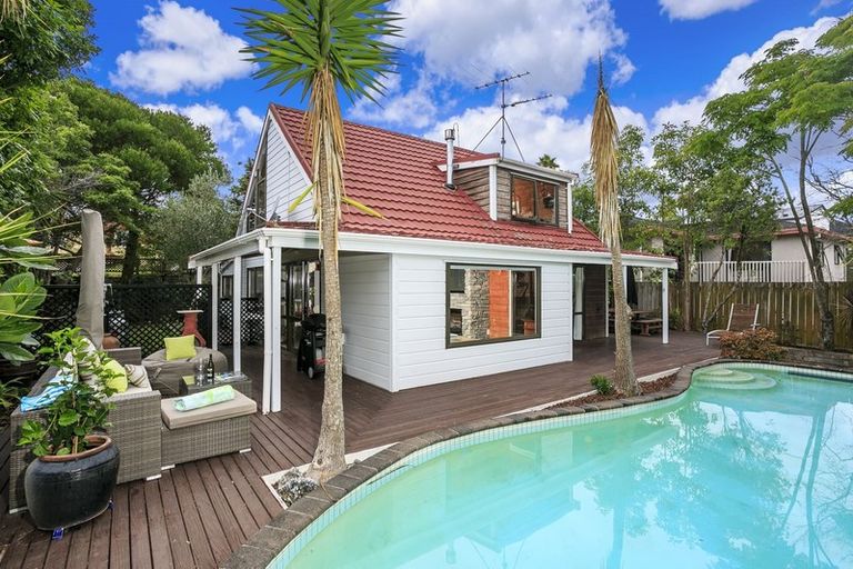 Photo of property in 79 Caribbean Drive, Unsworth Heights, Auckland, 0632