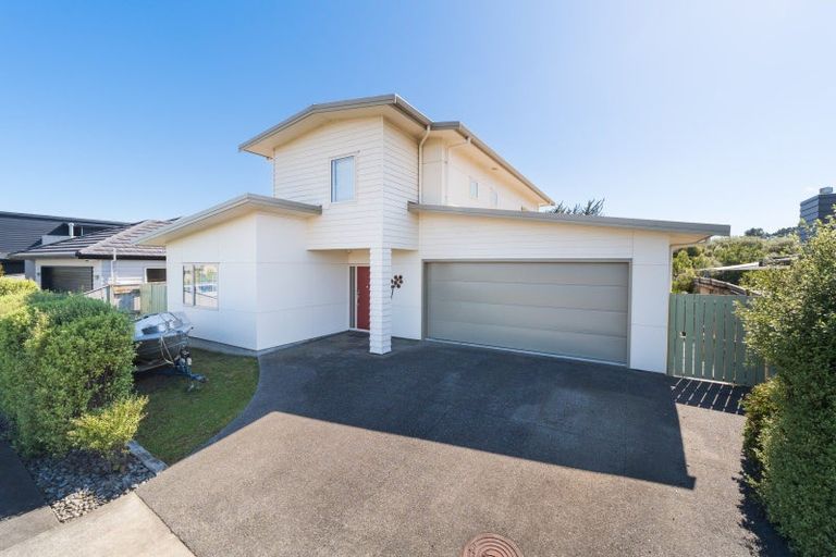 Photo of property in 6 Silkwood Place, Fitzherbert, Palmerston North, 4410