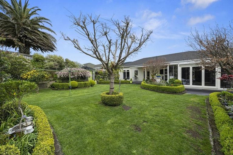 Photo of property in 38 Handyside Street, Tawa, Wellington, 5028