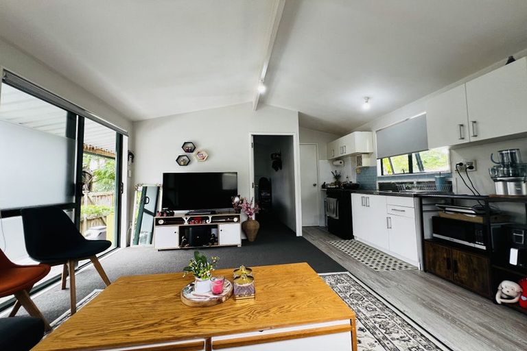 Photo of property in 292 Birkdale Road, Birkdale, Auckland, 0626