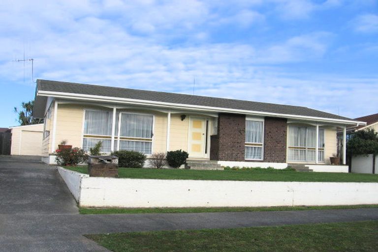 Photo of property in 10 Paradise Place, Milson, Palmerston North, 4414