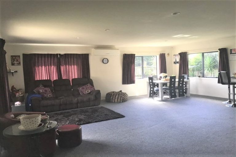 Photo of property in 14 Corsair Place, Melville, Hamilton, 3206