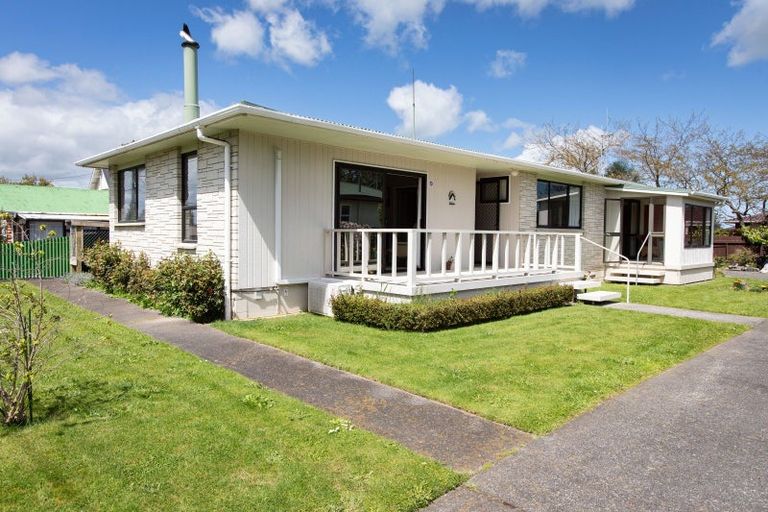 Photo of property in 13 Victoria Avenue, Dannevirke, 4930