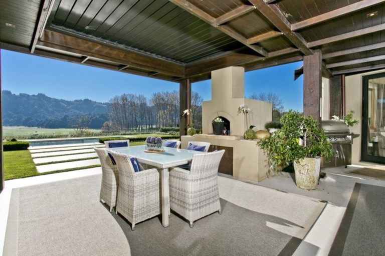 Photo of property in 314 Matua Road, Kumeu, 0891