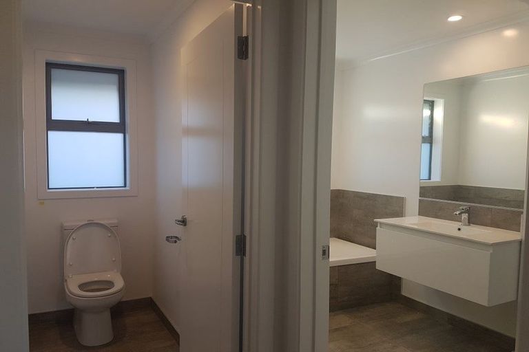 Photo of property in 18 Batty Street, Papamoa Beach, Papamoa, 3118