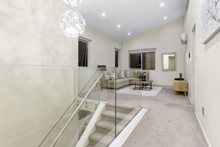 Photo of property in 9 Carex Way, Long Bay, Auckland, 0630