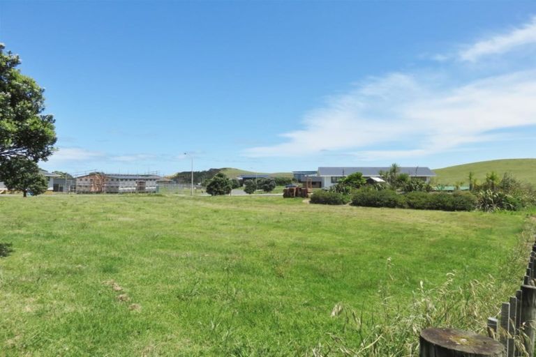 Photo of property in 10 Sunset Drive, Baylys Beach, Dargaville, 0377