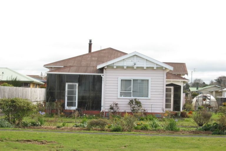 Photo of property in 43 Portia Street, Stratford, 4332