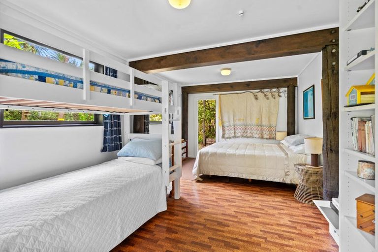 Photo of property in 2003 Whangarei Heads Road, Whangarei Heads, Whangarei, 0174