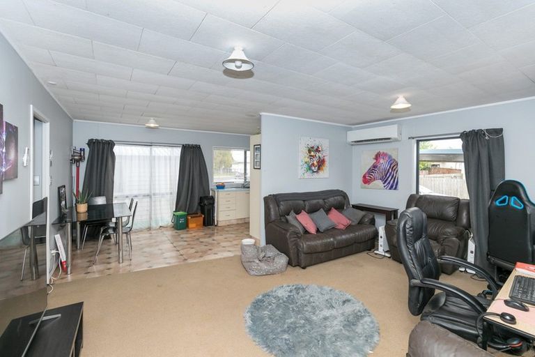 Photo of property in 18 Penney Green, Nawton, Hamilton, 3200