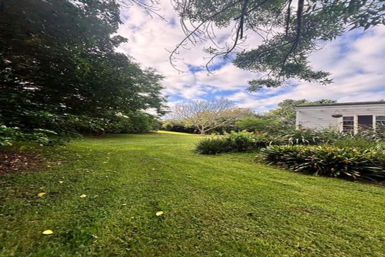 Photo of property in 37 Smalley Road, Glenbrook, Waiuku, 2681