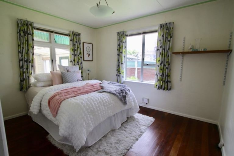Photo of property in 156 Tiro Tiro Road, Levin, 5510