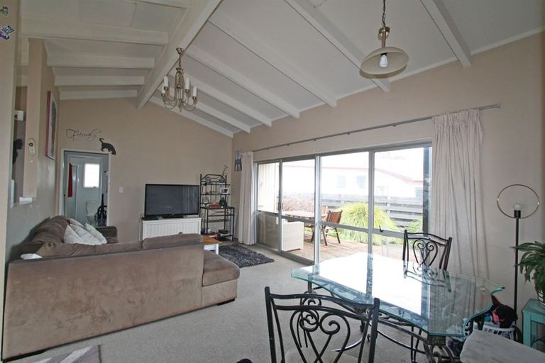 Photo of property in 21 Penrod Drive, Bell Block, New Plymouth, 4312