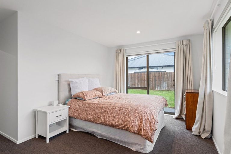 Photo of property in 33 Cressy Place, Darfield, 7510