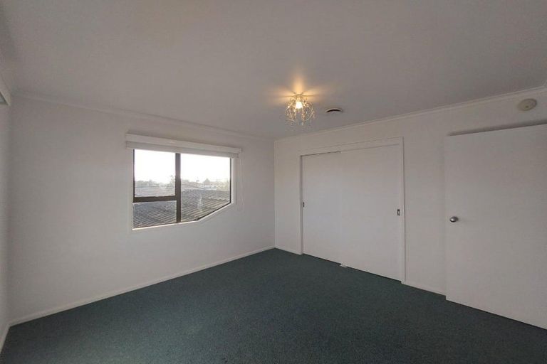 Photo of property in 167 Heta Road, Highlands Park, New Plymouth, 4312