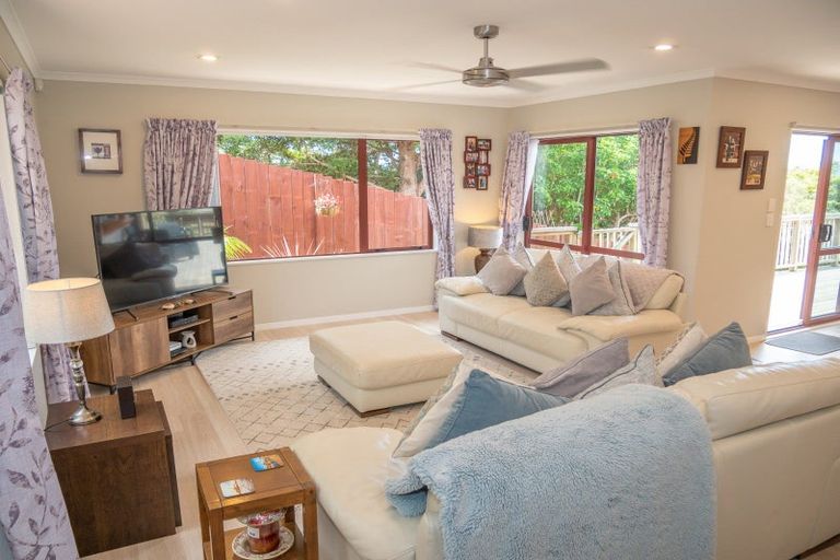 Photo of property in 59 Cable Bay Block Road, Cable Bay, 0420