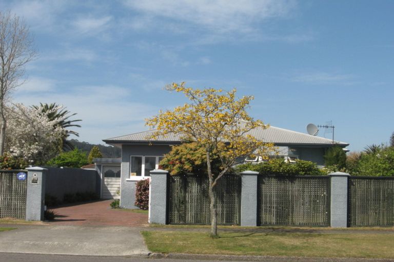 Photo of property in 48 Robertson Street, Glenholme, Rotorua, 3010