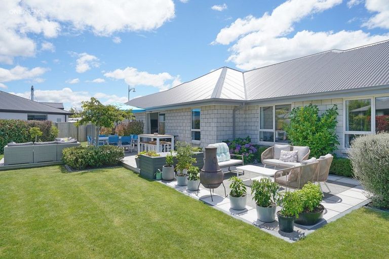 Photo of property in 8 Crampton Close, Kaiapoi, 7630